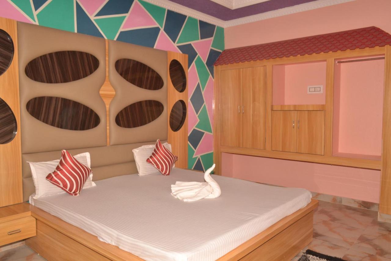 Hotel Golden Palace Kendrapara Exteriör bild