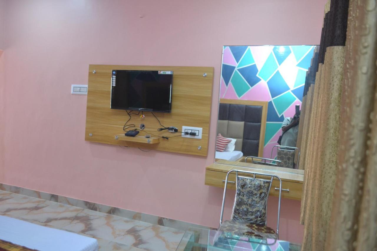 Hotel Golden Palace Kendrapara Exteriör bild